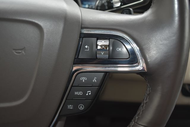 Used 2023 Lincoln Navigator L Reserve AWD/4WD image 28