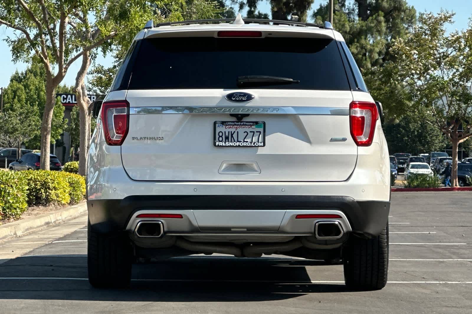 Certified 2017 Ford Explorer Platinum AWD/4WD image 8