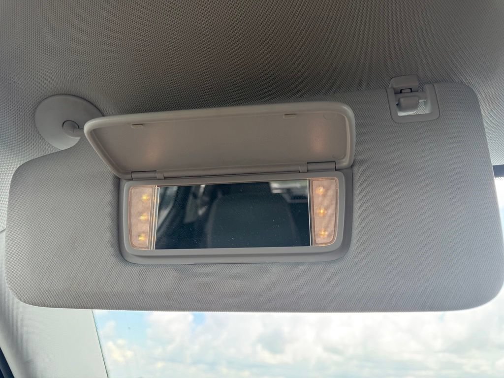 Used 2020 Chevrolet Traverse LT FWD image 23