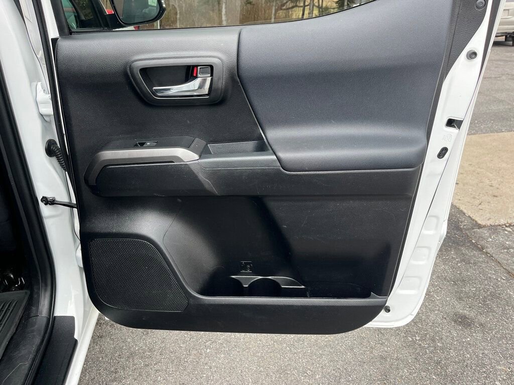 Used 2022 Toyota Tacoma 4x4 Double Cab image 14