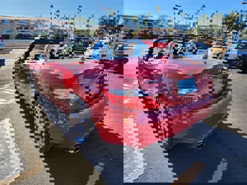 Used 2015 Mercedes-Benz SLK 250 w/ Premium Package image 24