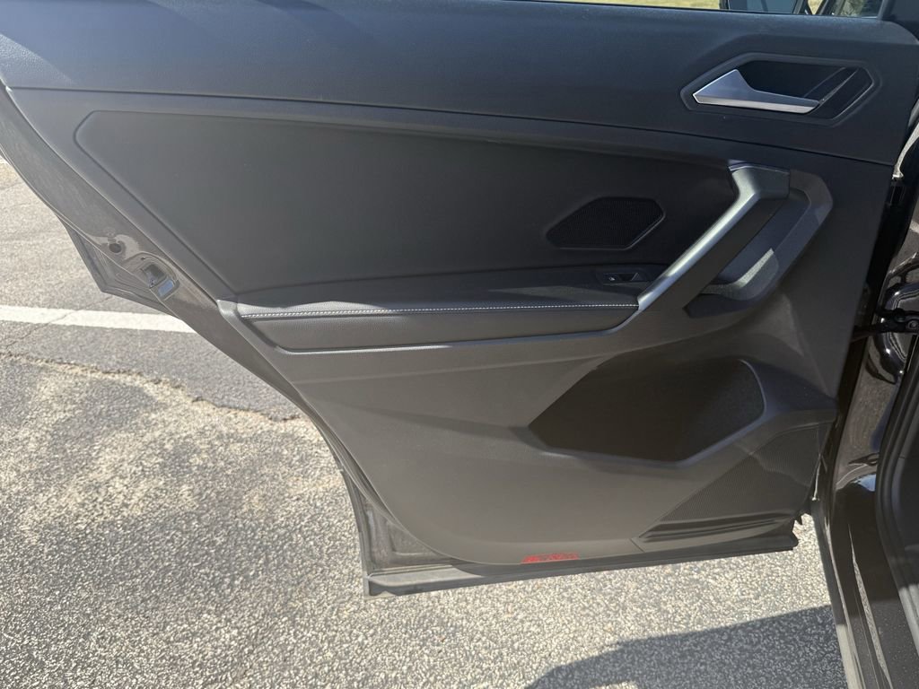 Used 2022 Volkswagen Tiguan S image 22