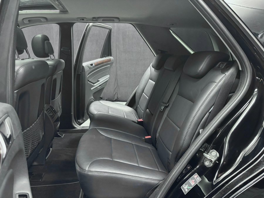 Used 2010 Mercedes-Benz ML 550 4MATIC image 29