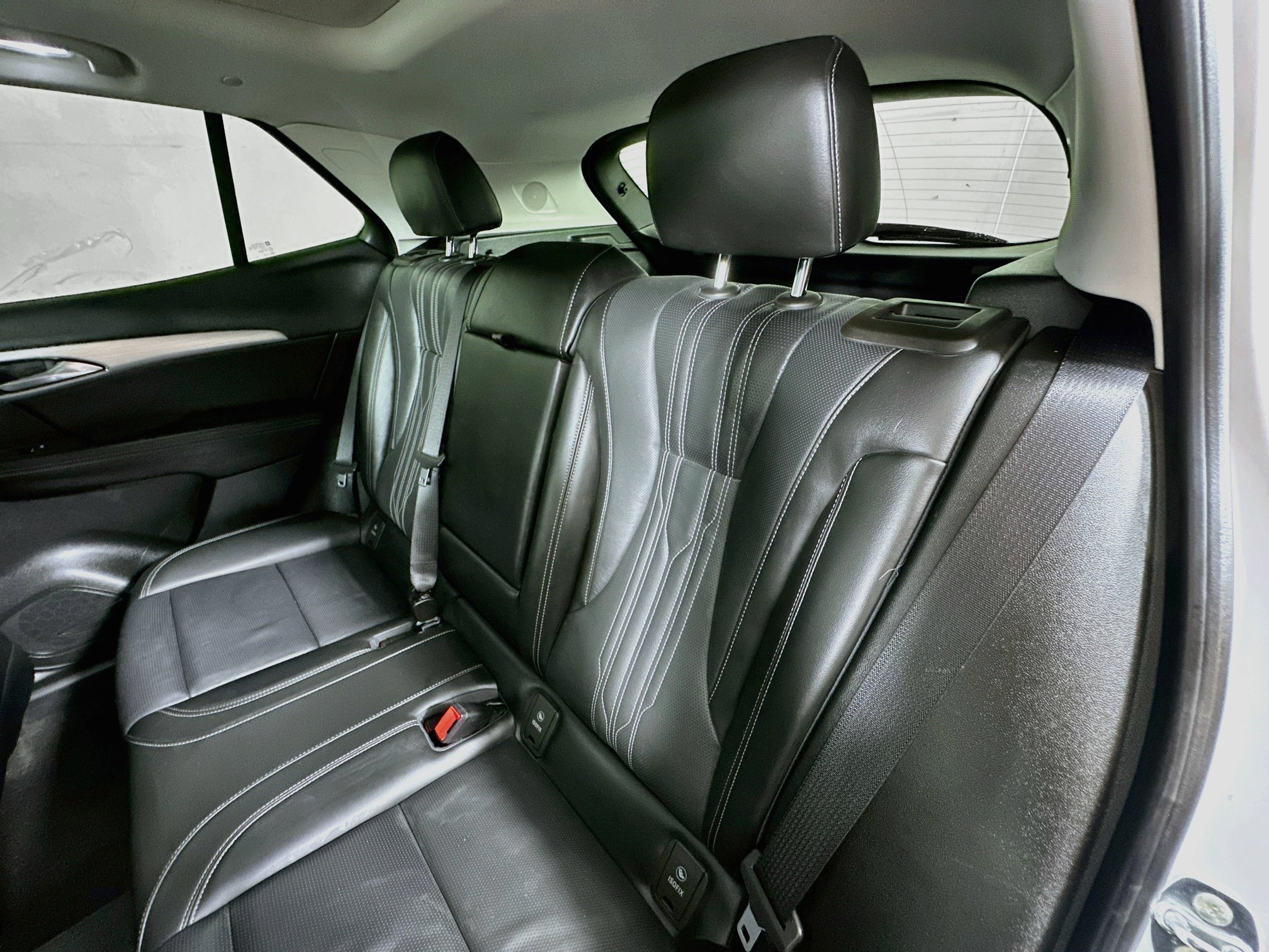 Used 2025 Buick Envision Avenir AWD/4WD image 25