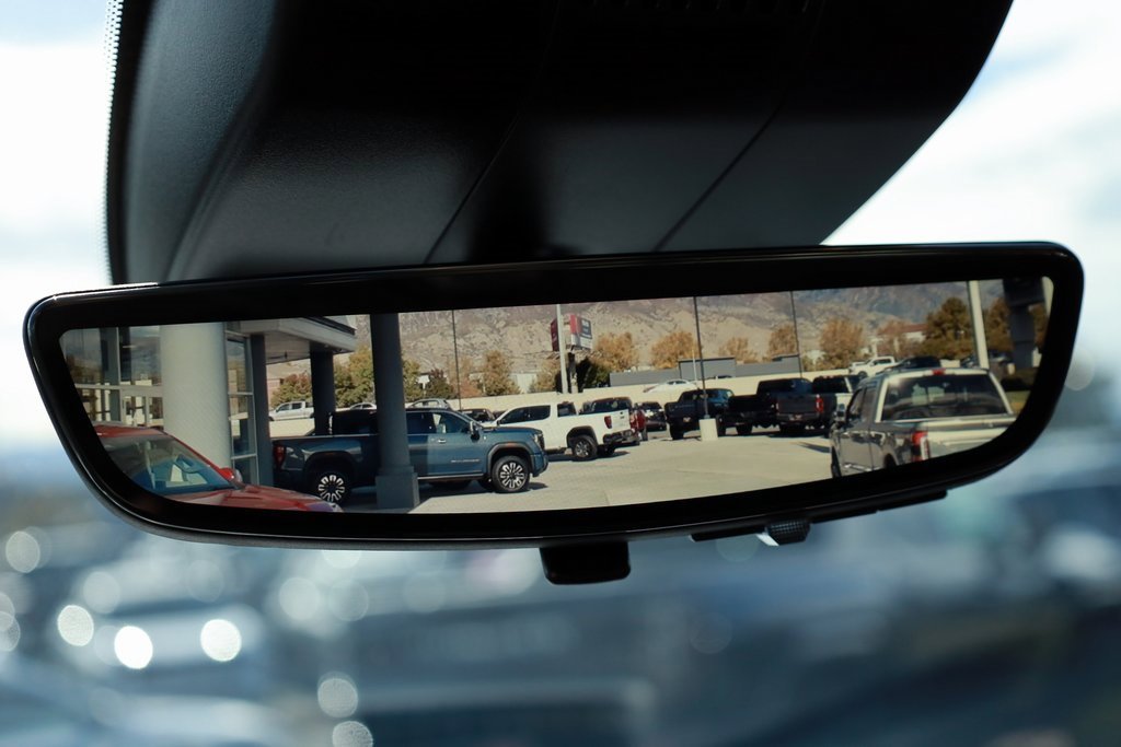 Used 2025 GMC Sierra 3500 Denali Ultimate image 19