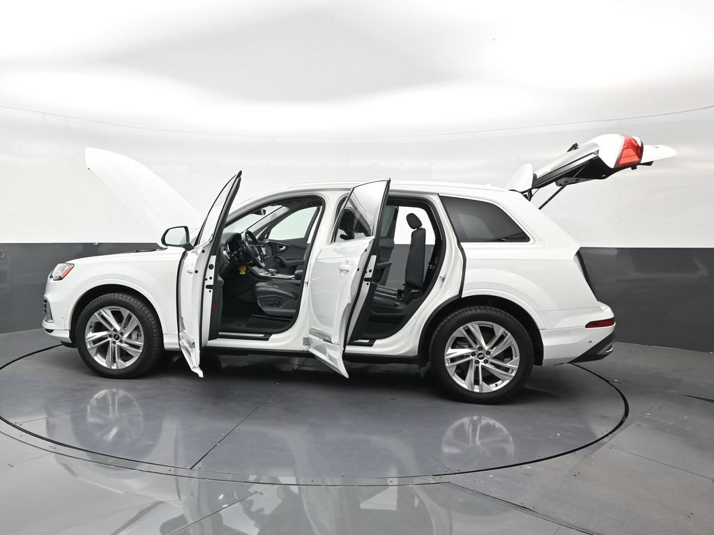 Used 2021 Audi Q7 3.0T Premium Plus AWD/4WD image 29