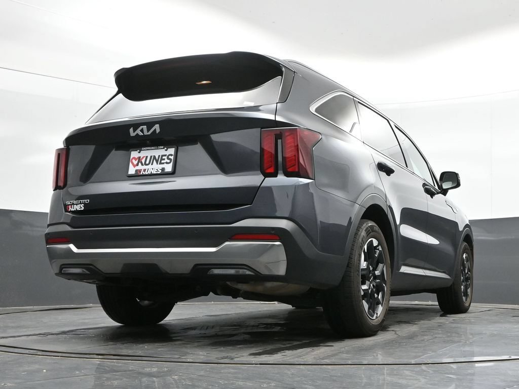 Used 2024 Kia Sorento S FWD image 40