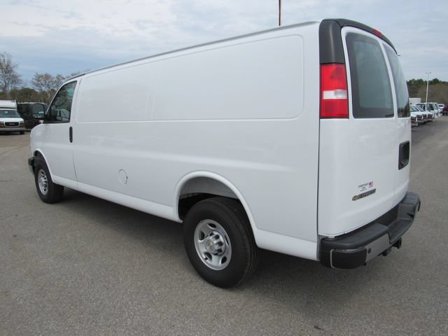 Certified 2025 Chevrolet Express 2500 Extended w/ Driver Convenience Package RWD image 7