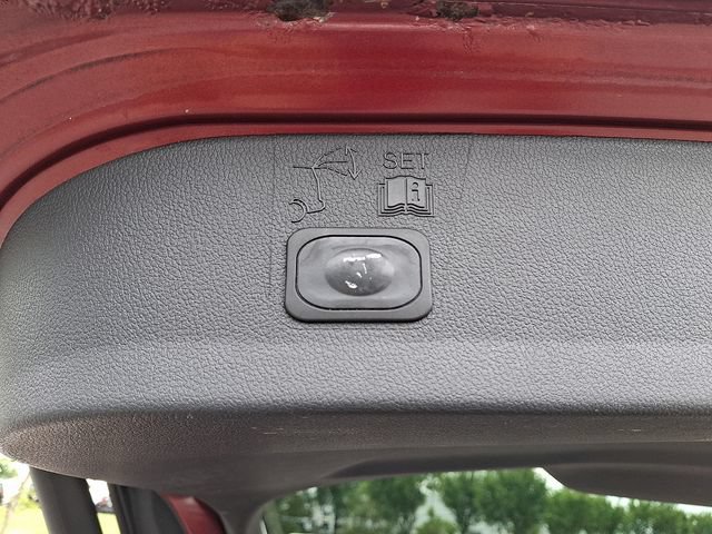 Used 2015 Ford Escape SE w/ Equipment Group 201A AWD/4WD image 27