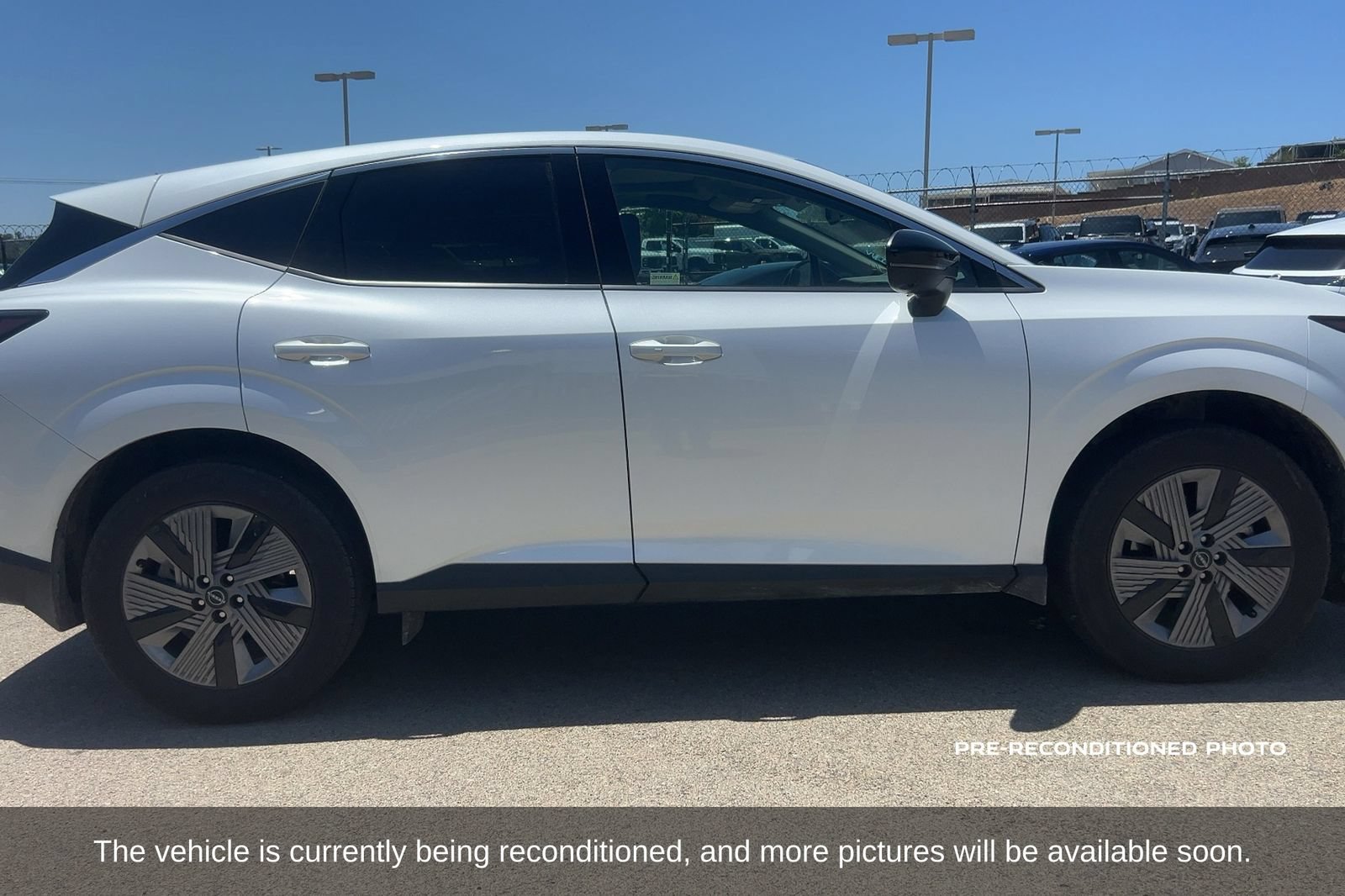 Used 2025 Nissan Murano SL w/ Cargo Package AWD/4WD image 4