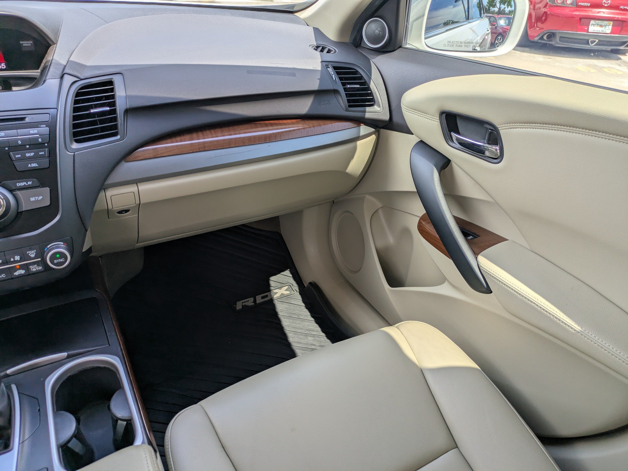 Used 2017 Acura RDX w/ AcuraWatch Plus Package FWD image 16