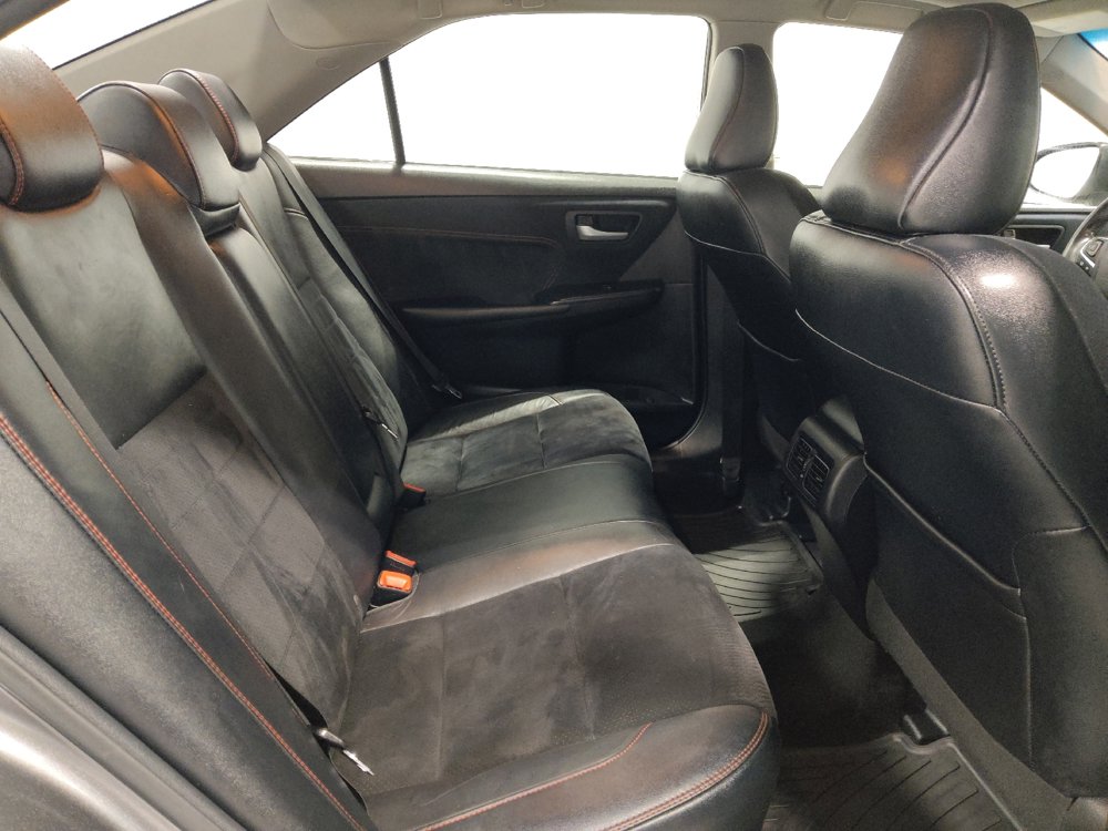 Used 2017 Toyota Camry XSE w/ Moonroof Package image 19