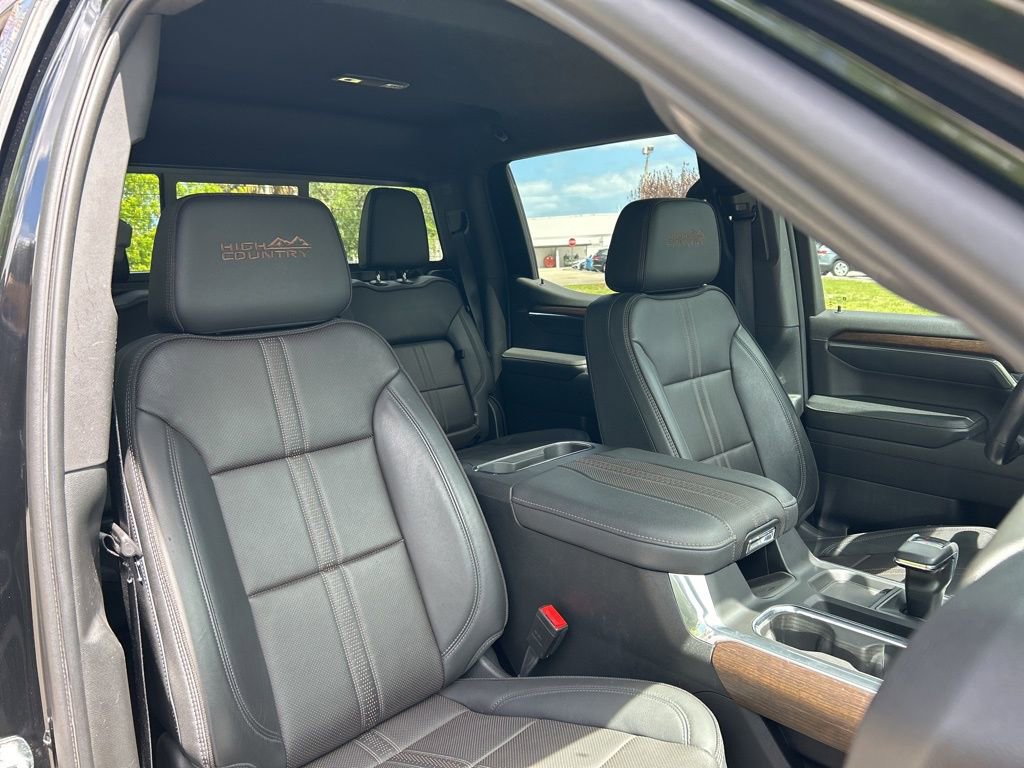 Used 2023 Chevrolet Silverado 1500 High Country w/ Technology Package AWD/4WD image 45