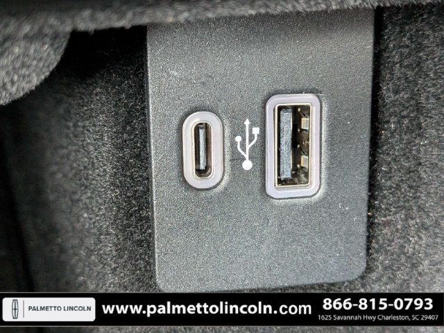 Used 2022 Lincoln Nautilus Reserve w/ Equipment Group 201A FWD image 22