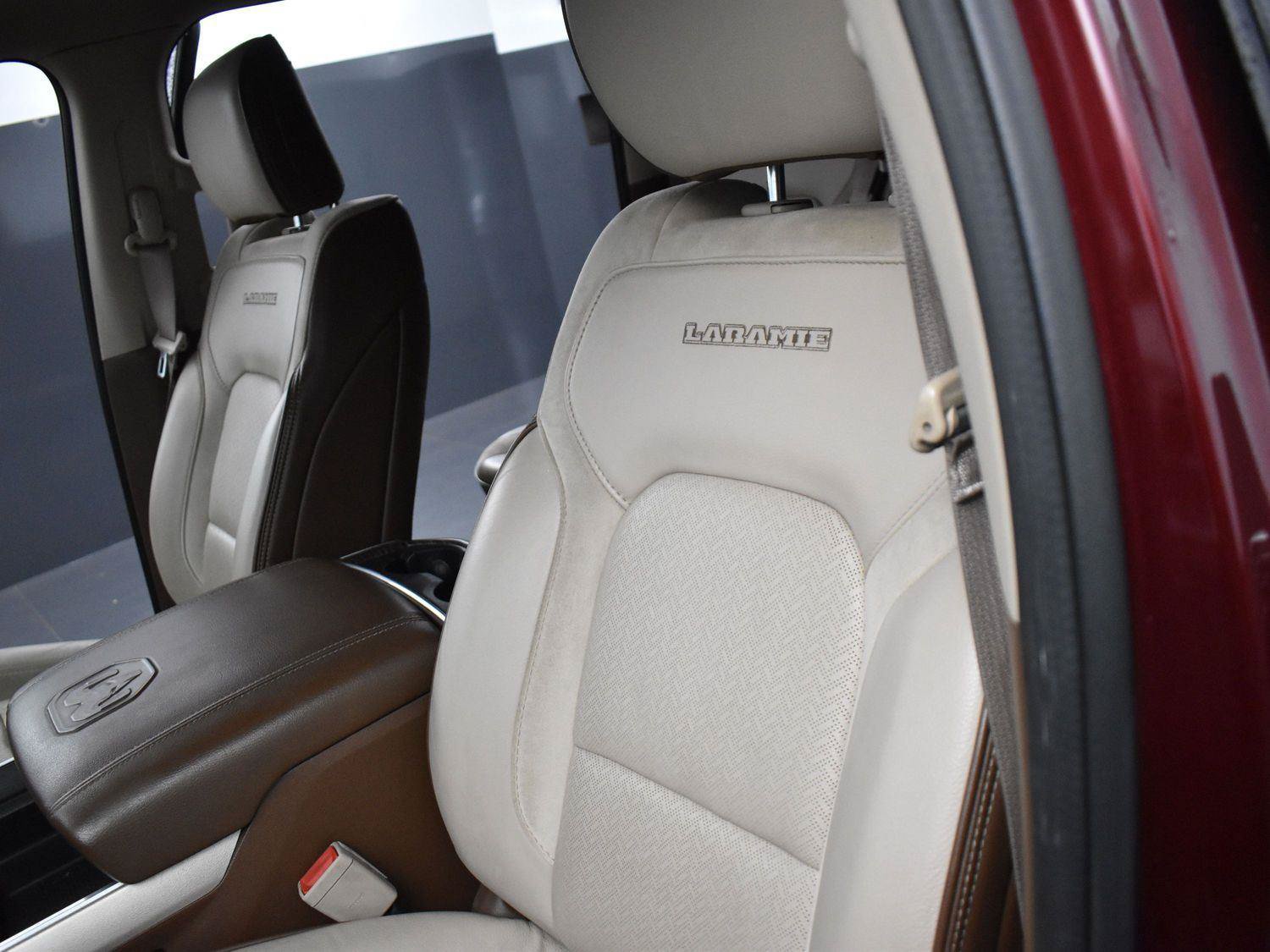 Used 2020 RAM 1500 Laramie AWD/4WD image 14