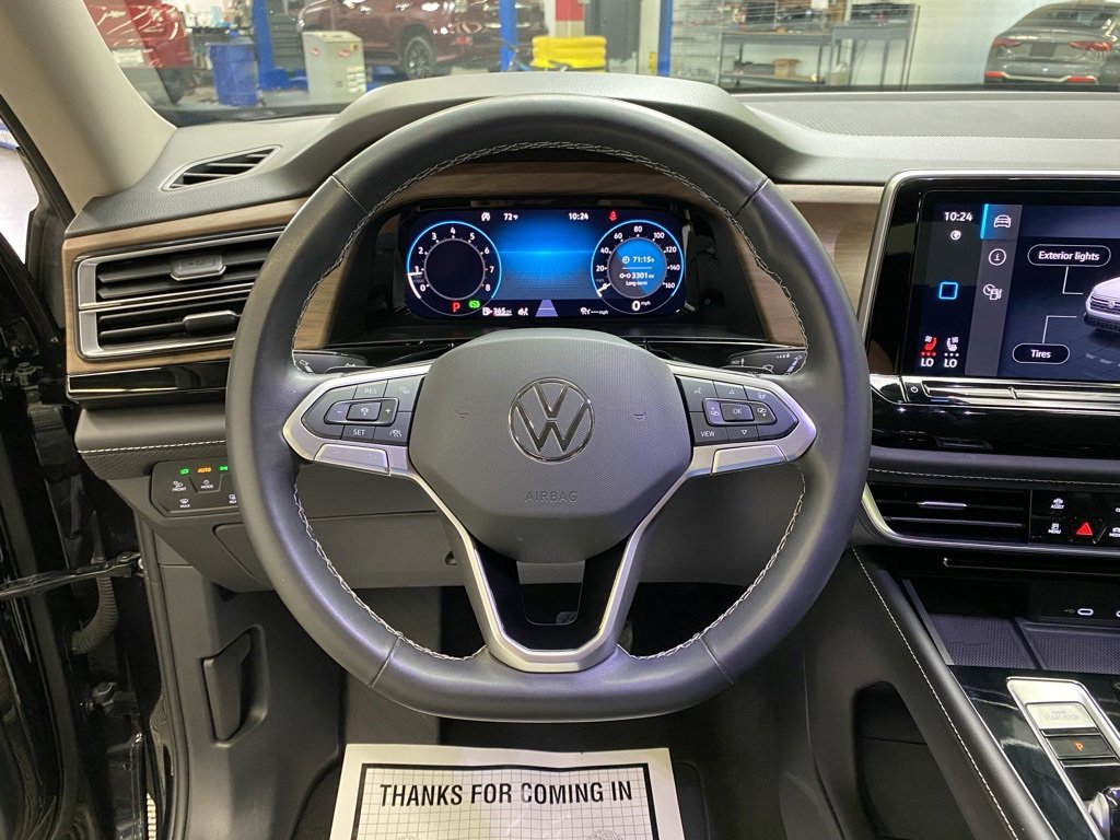 Used 2024 Volkswagen Atlas SE image 18