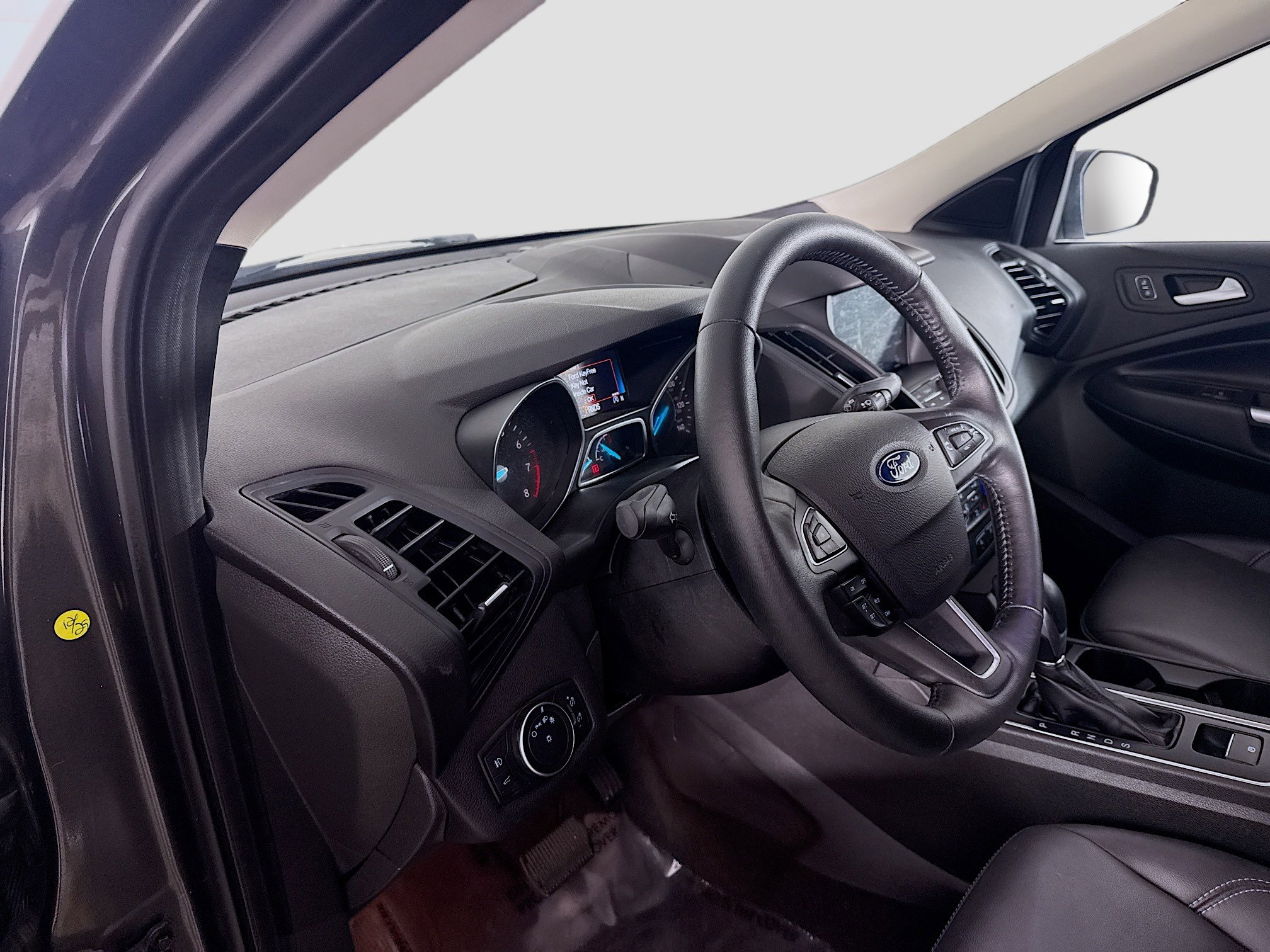 Used 2019 Ford Escape SEL image 23