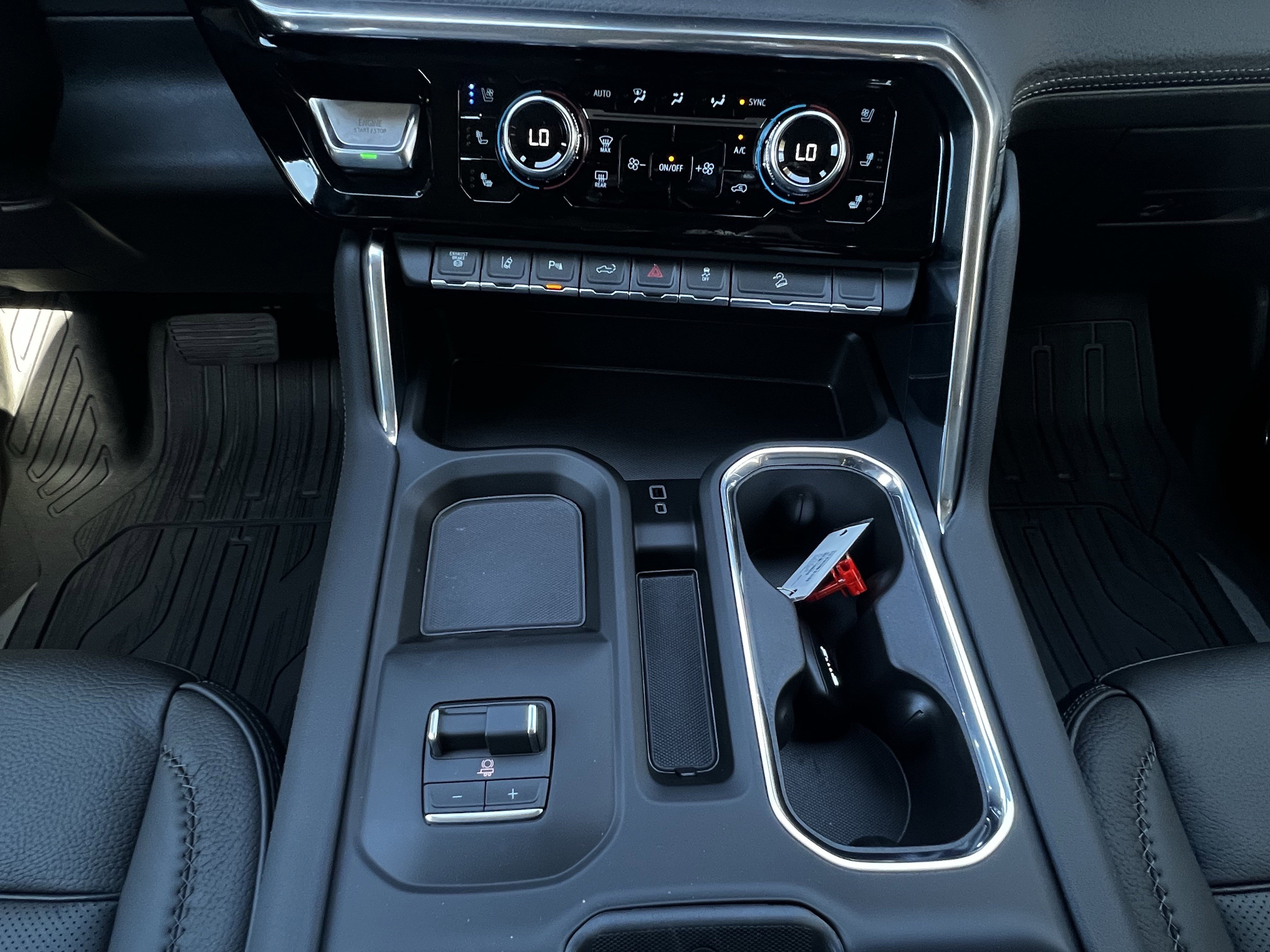 New 2026 GMC Sierra 2500 Denali w/ Denali Reserve Package image 15