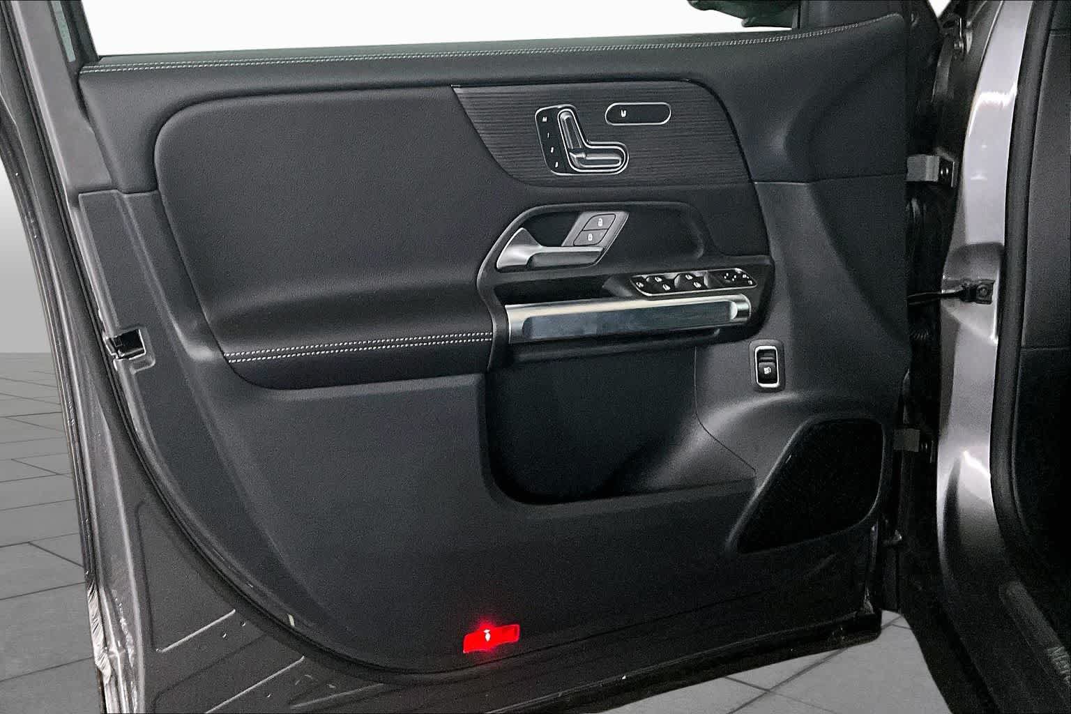 New 2026 Mercedes-Benz GLB 250 4MATIC image 12
