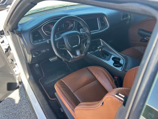 Used 2016 Dodge Challenger SRT Hellcat RWD image 8