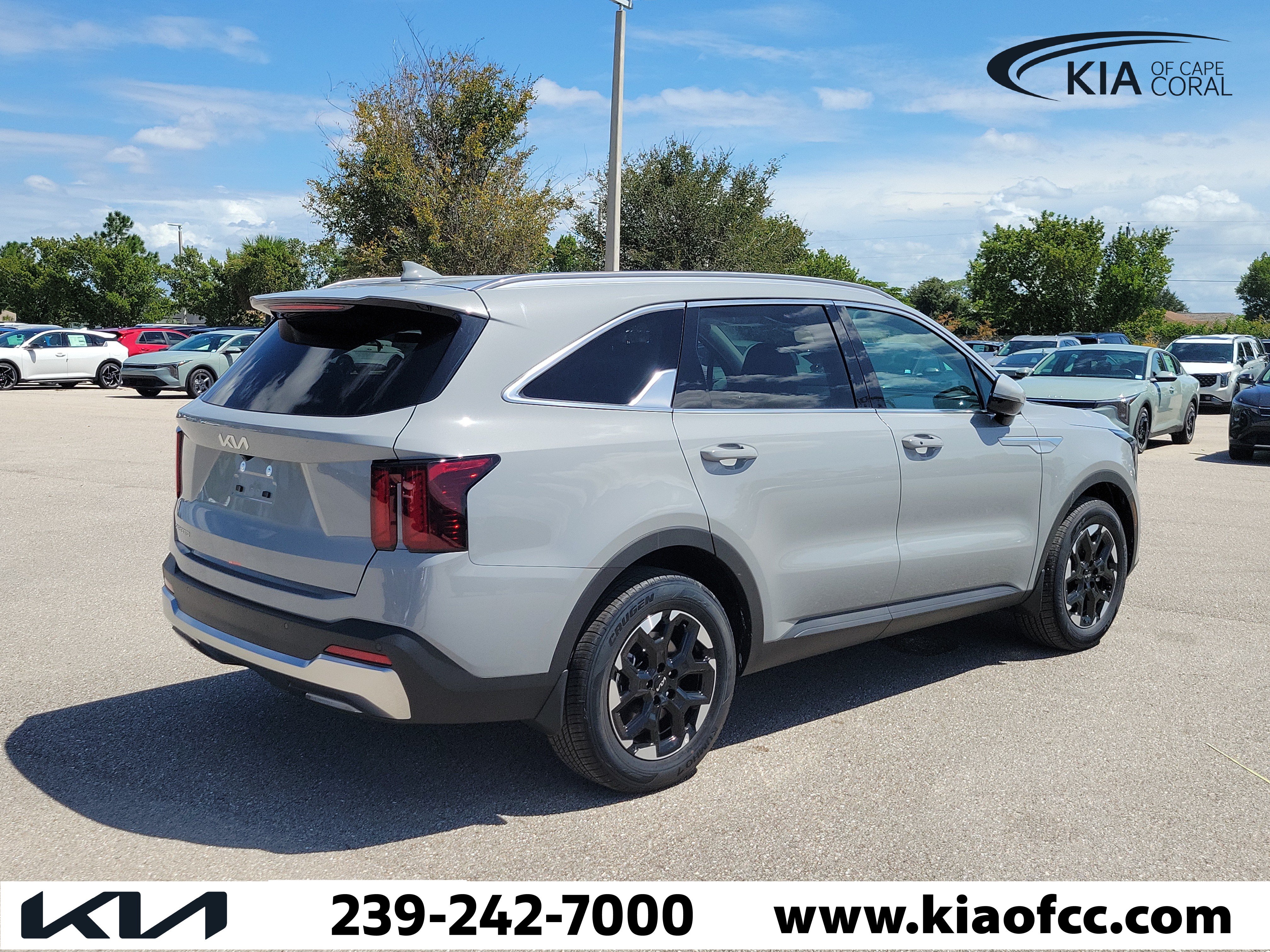 New 2026 Kia Sorento S FWD image 6