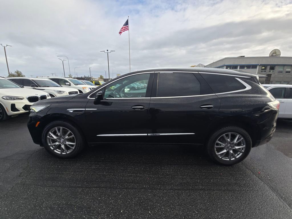 Used 2023 Buick Enclave Essence w/ Experience Buick Package image 7