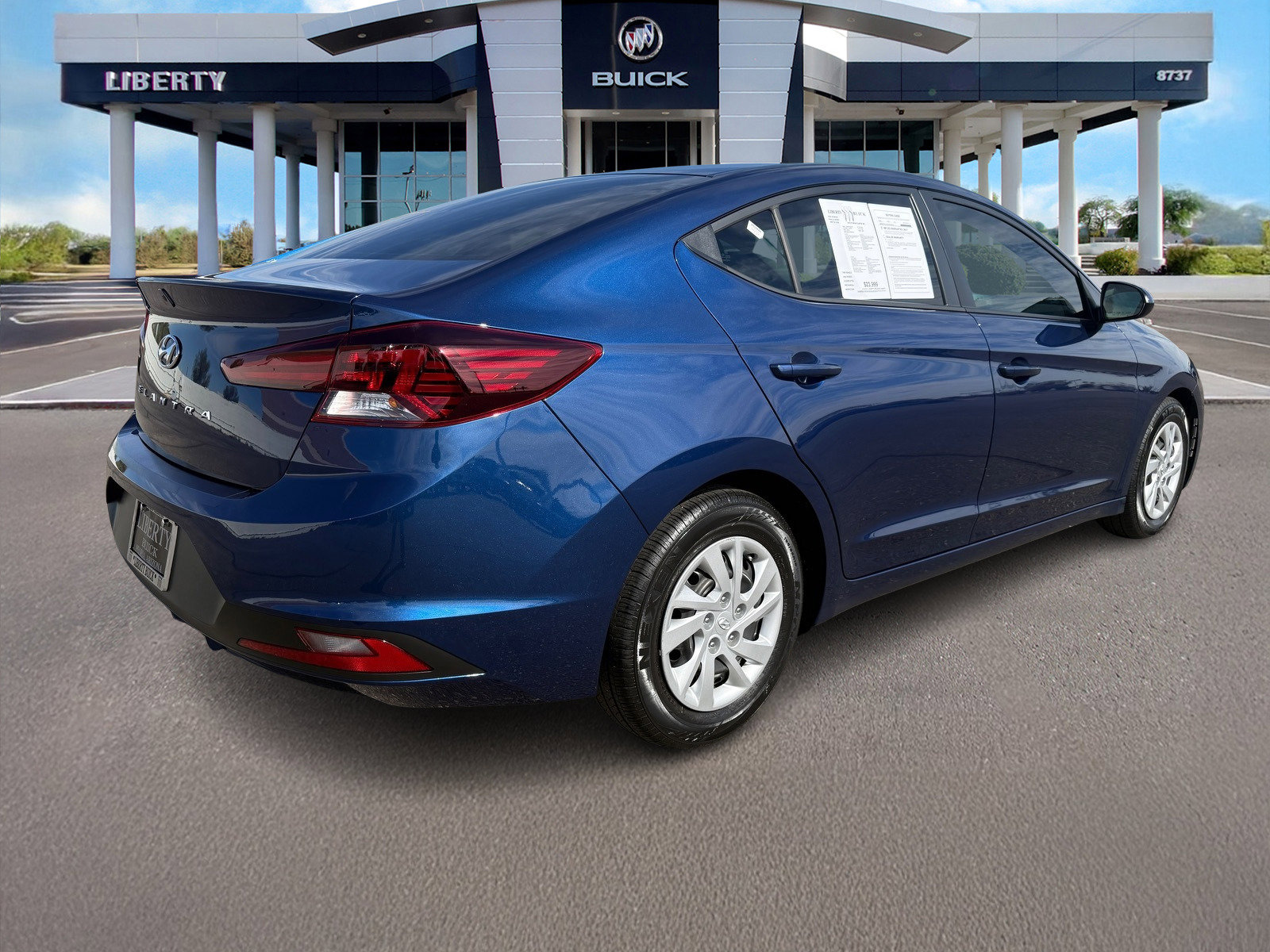 Used 2019 Hyundai Elantra SE image 3