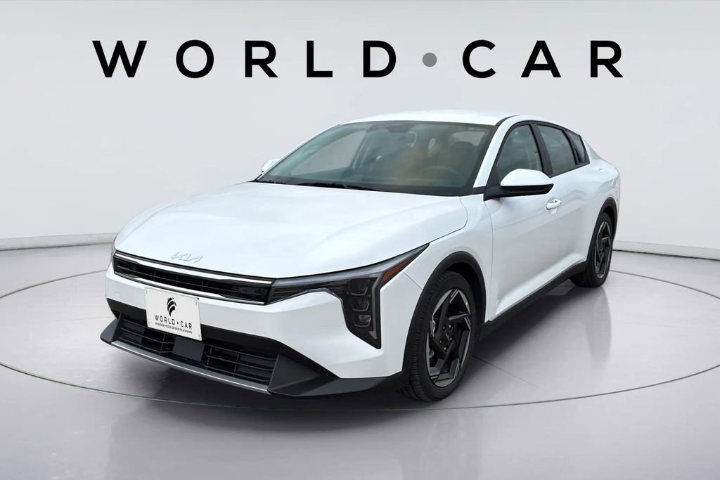 Certified 2025 Kia K4 EX FWD image 5