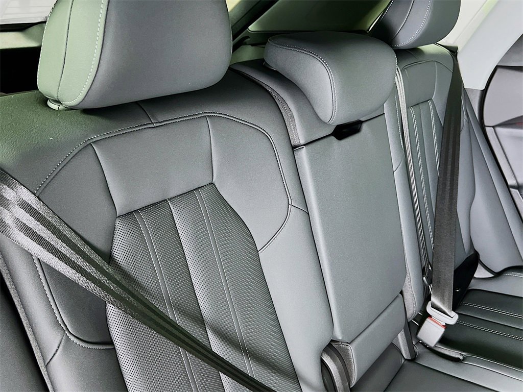 New 2025 Audi Q5 Premium Plus image 27