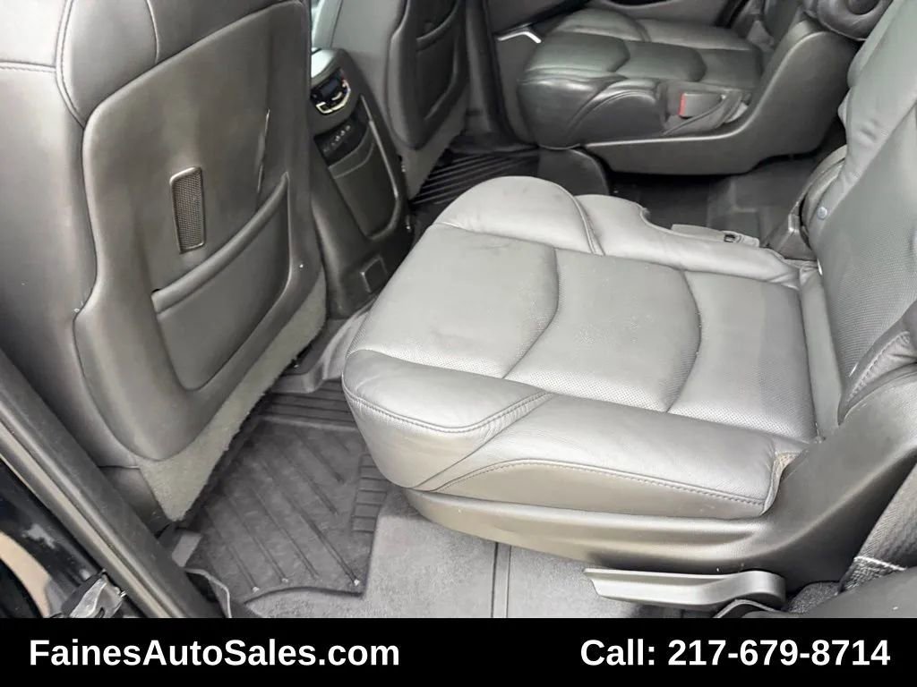 Used 2018 Cadillac Escalade Premium Luxury image 39
