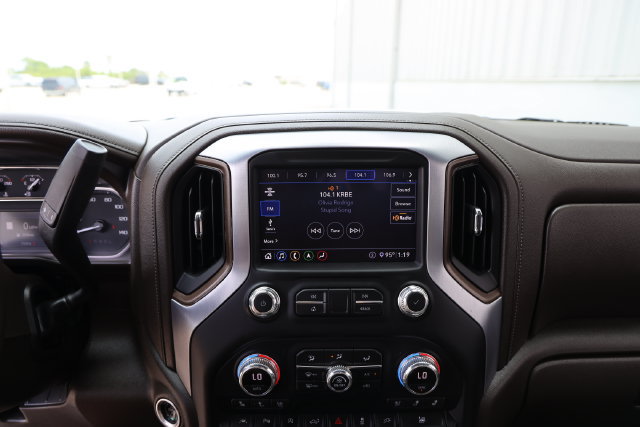 Used 2020 GMC Sierra 1500 SLT RWD image 20
