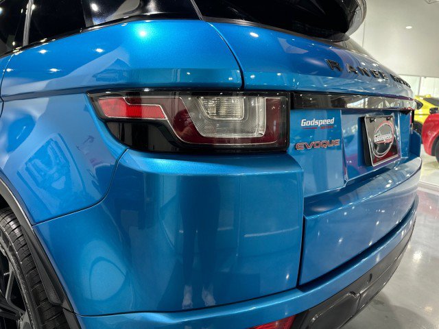 Used 2018 Land Rover Range Rover Evoque SE Premium AWD/4WD image 36