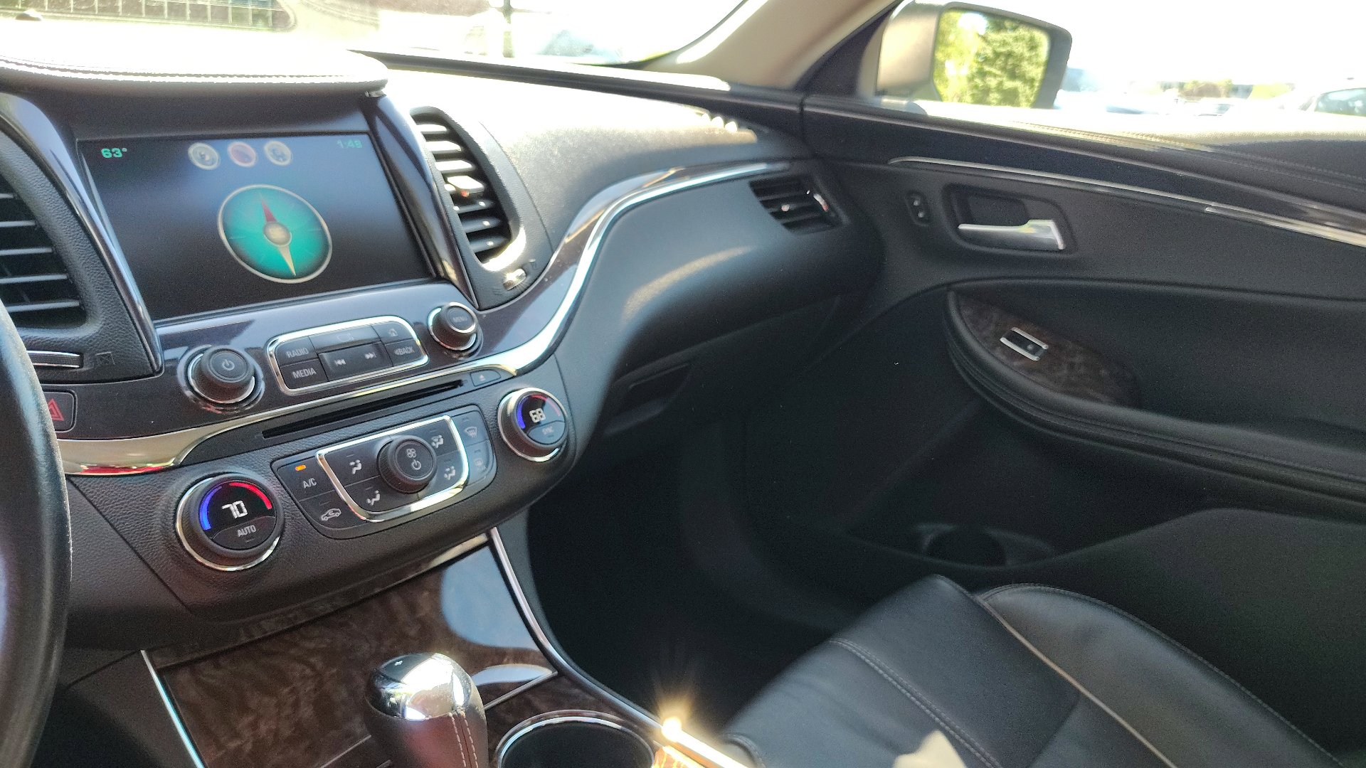 Used 2015 Chevrolet Impala LTZ image 23