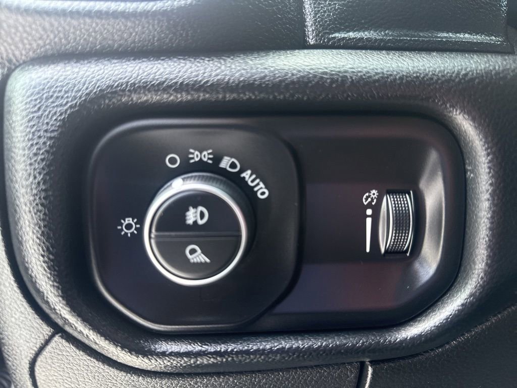 Used 2021 RAM 1500 Big Horn image 24