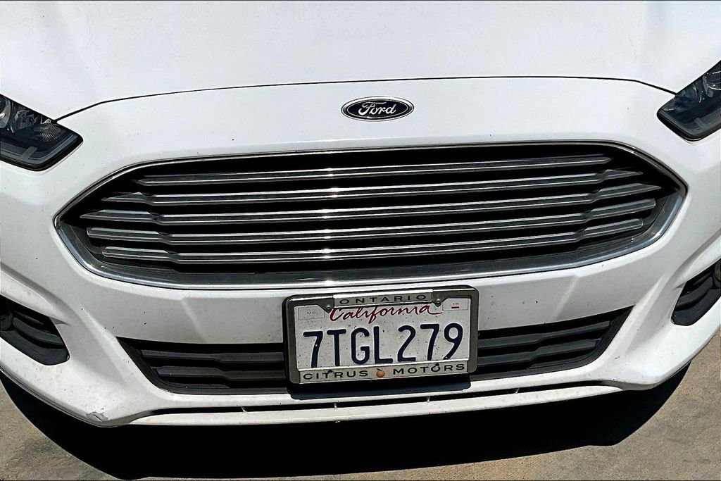 Used 2016 Ford Fusion SE image 29