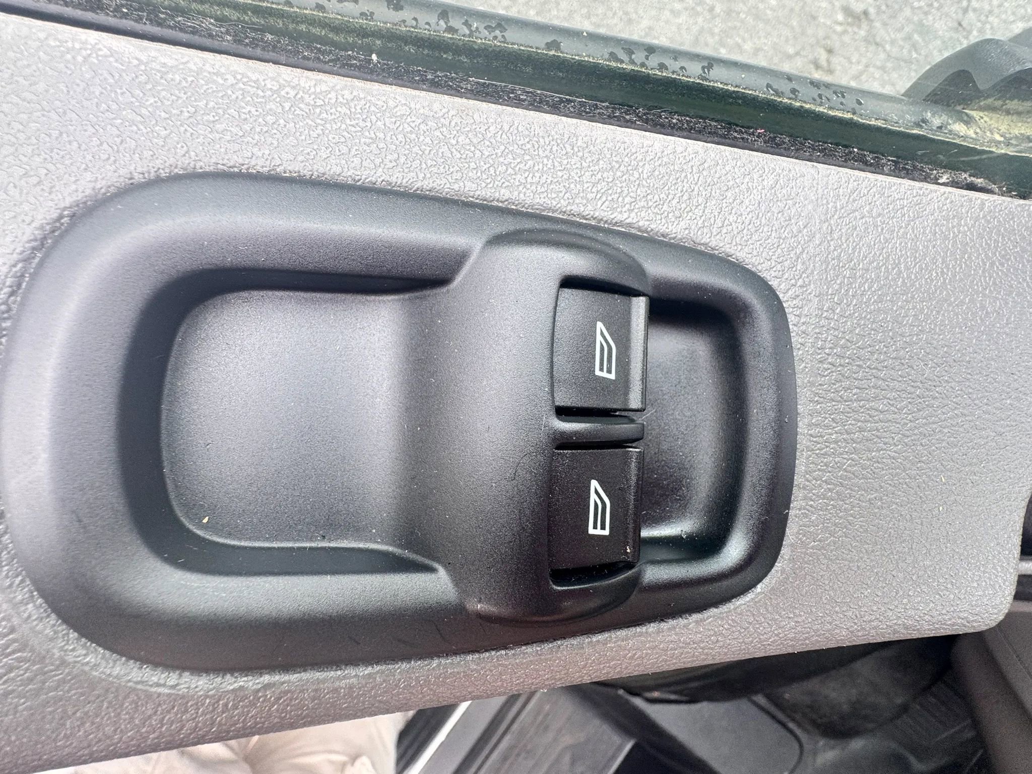 Used 2020 Ford Transit 250 Low Roof w/ Load Area Protection Package RWD image 16