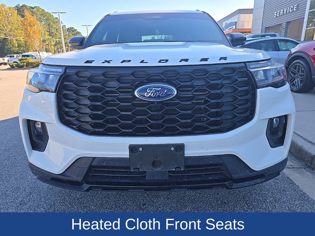 Used 2025 Ford Explorer ST-Line RWD image 2