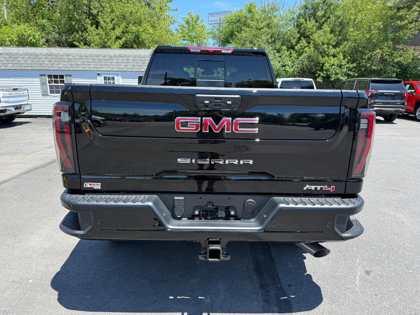 New 2026 GMC Sierra 2500 AT4 AWD/4WD image 4