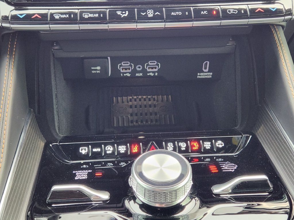 New 2026 Jeep Grand Wagoneer Summit AWD/4WD image 15