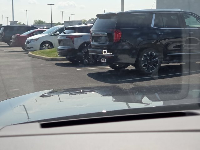 New 2026 GMC Yukon XL Elevation w/ Elevation Premium Package AWD/4WD image 8