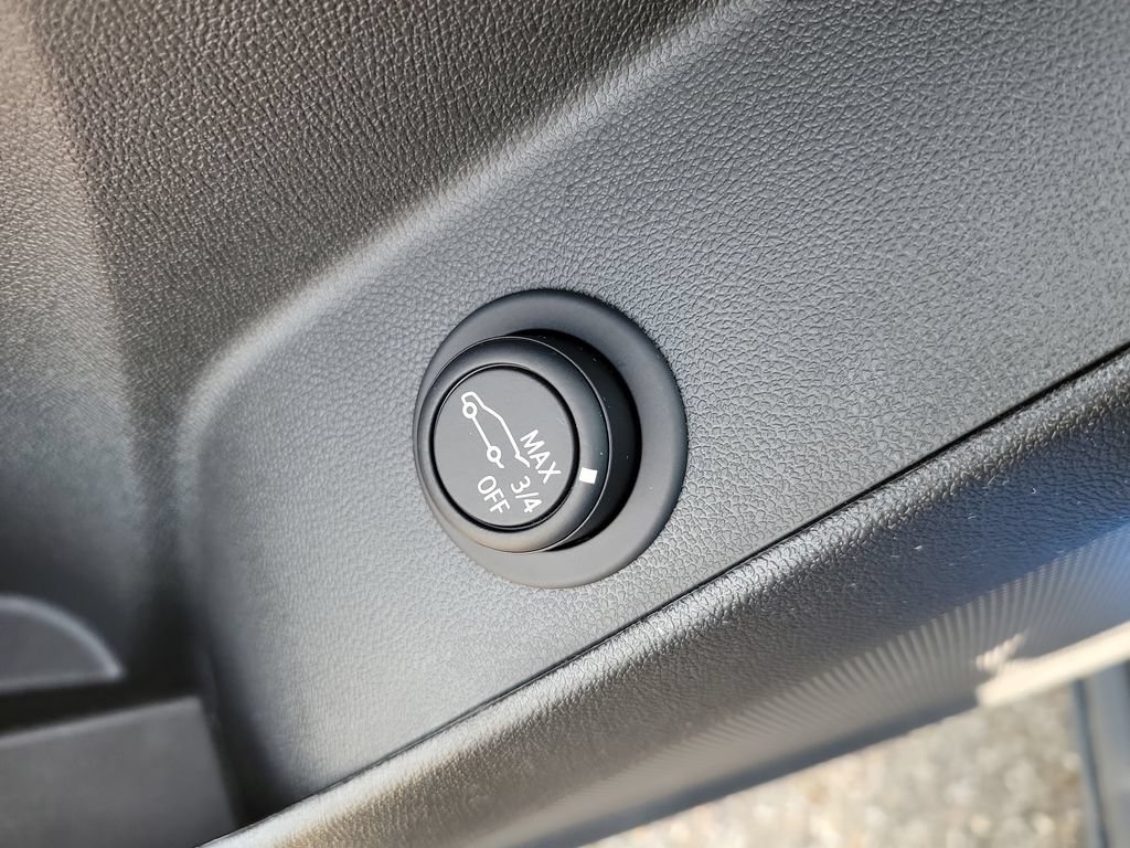 Used 2024 Chevrolet Equinox LT w/ LPO, Floor Liner Package FWD image 14