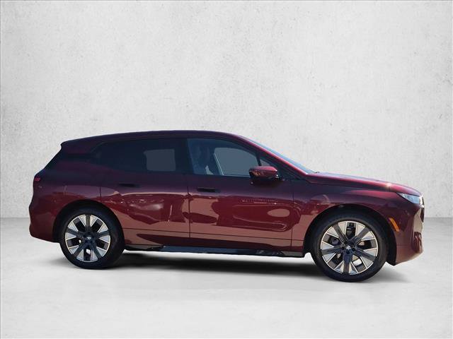 Used 2026 BMW iX xDrive45 w/ Premium Package AWD/4WD image 4