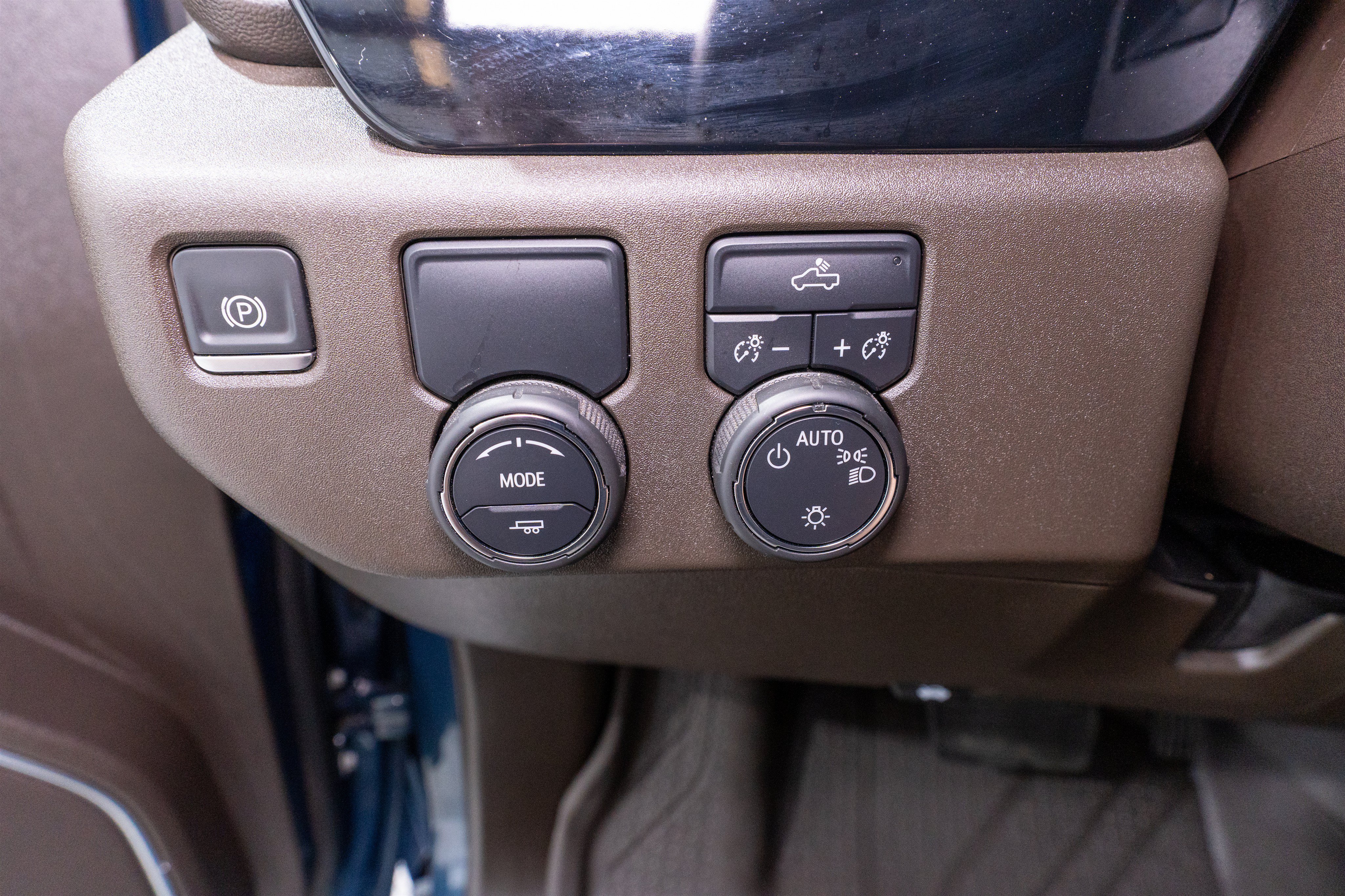Used 2024 Chevrolet Silverado 1500 LT RWD image 27
