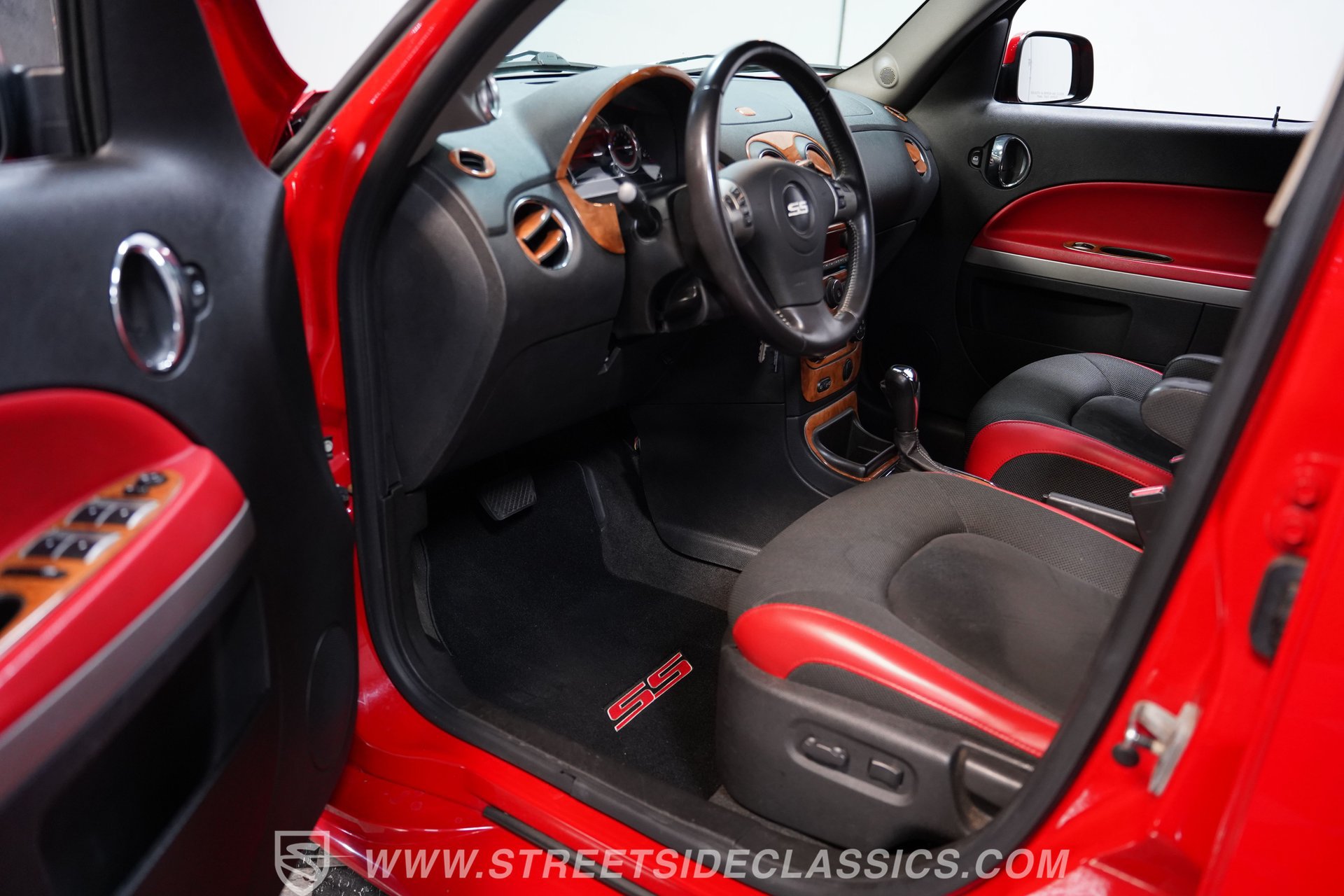Used 2008 Chevrolet HHR SS FWD image 4