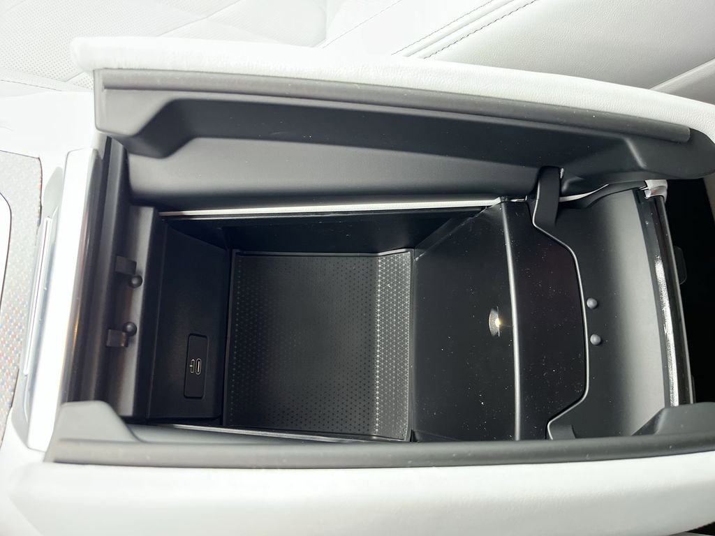 New 2026 BMW XM Label Red image 21