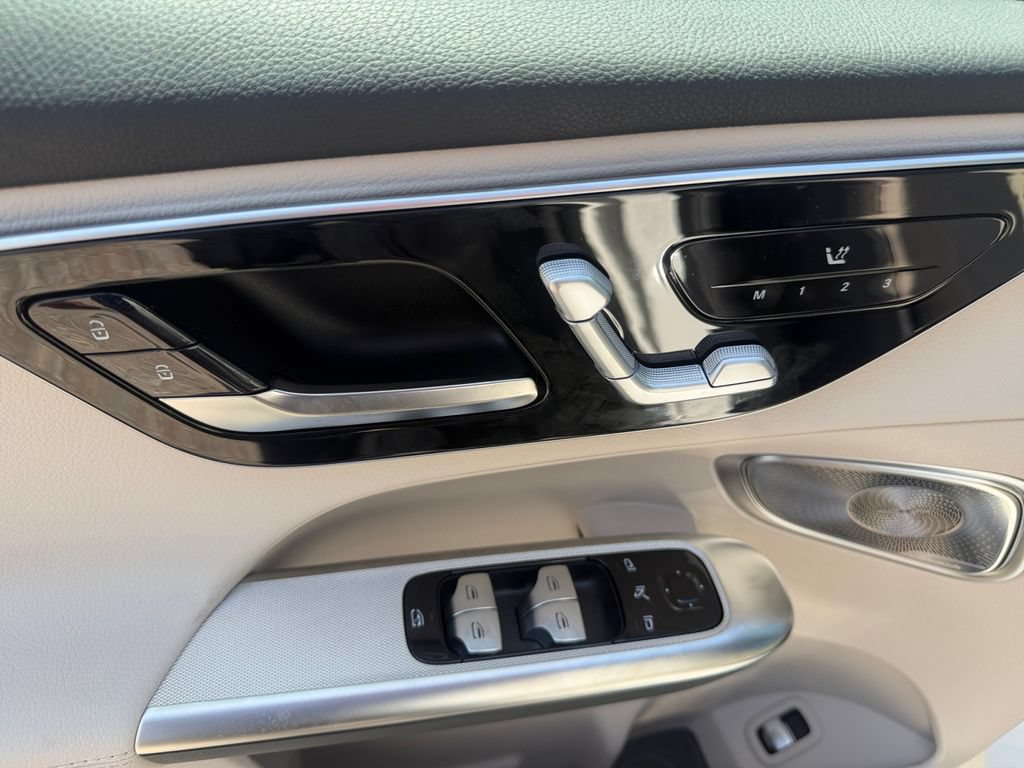 New 2026 Mercedes-Benz GLC 300 image 16