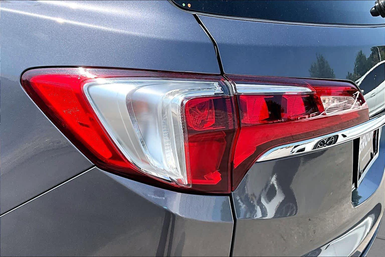 Used 2018 Acura RDX w/ Advance Package AWD/4WD image 29