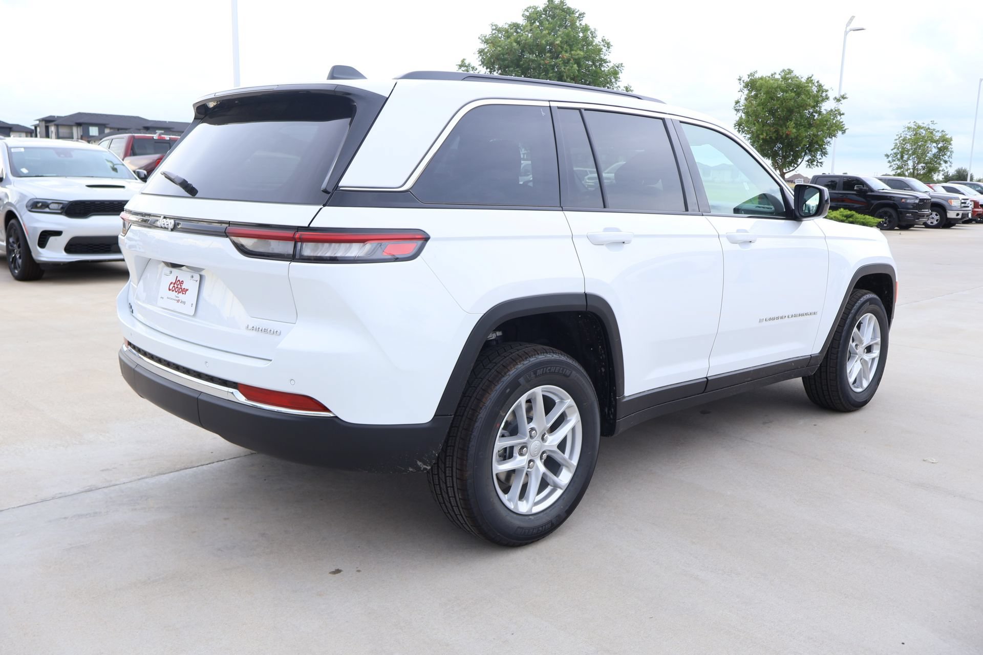New 2026 Jeep Grand Cherokee Laredo X RWD image 21