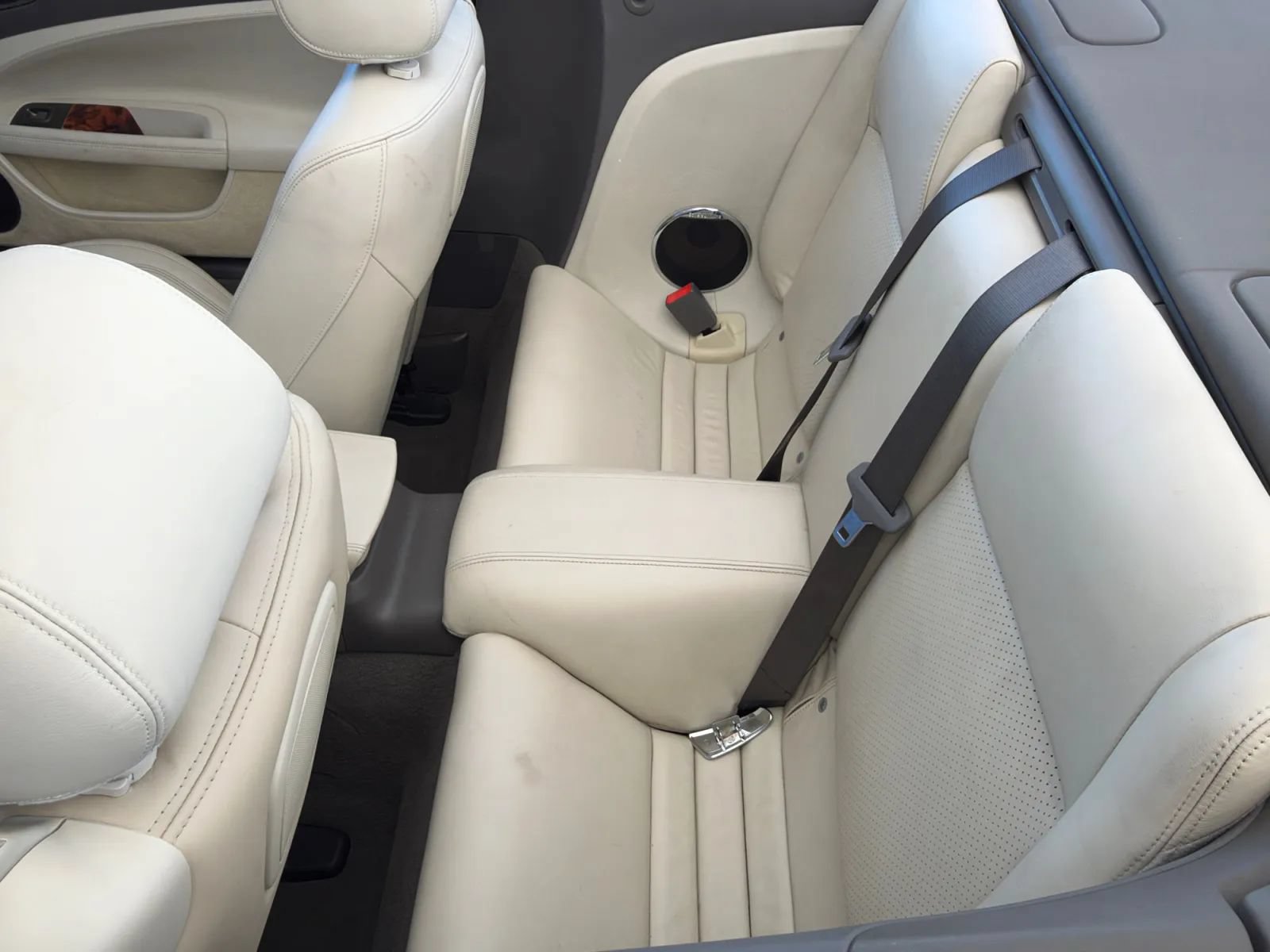 Used 2010 Jaguar XK Convertible RWD image 15