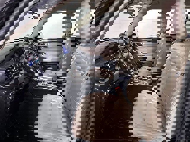 Used 2021 Ford Explorer XLT w/ Equipment Group 202A image 20